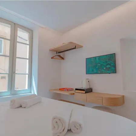 Апартаменты Le Clocher L Vieux Village L Shellter-rentals Сен-Тропе