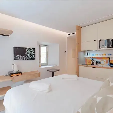 Le Clocher L Vieux Village L Shellter-rentals